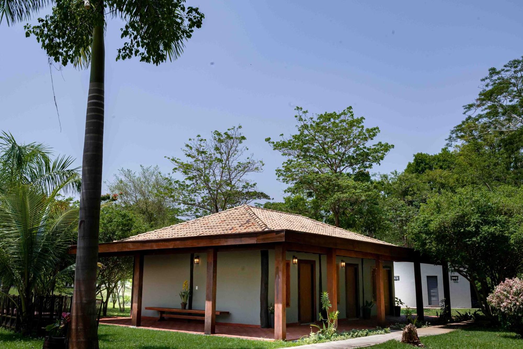 Spa Agua Milagrosa Cuiabá Eksteriør billede